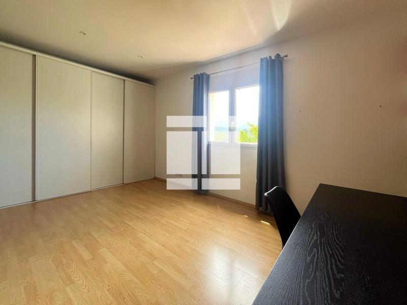 Villa - 207 m² - 8 pièces