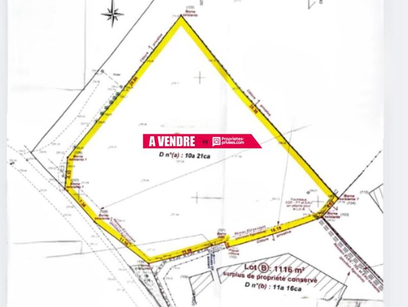 Terrain constructible - 1 021 m²