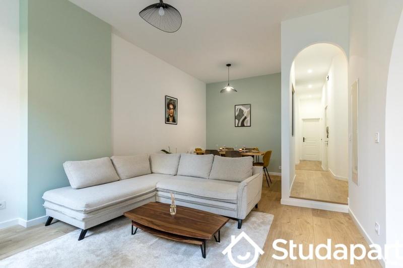 Chambre - 11 m² - 1 pièce