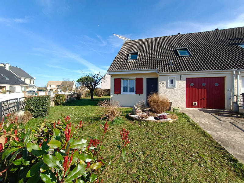 Maison - 90 m² - 4 pièces