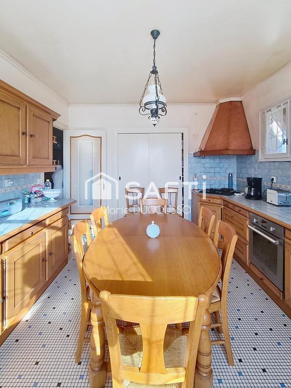 Maison - 102 m² - 6 pièces