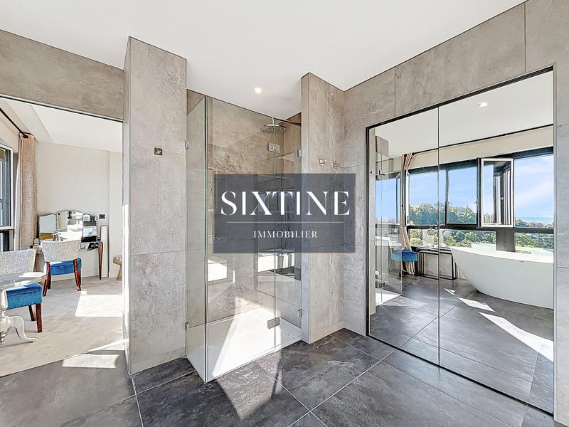 Appartement - 140 m² - 5 pièces