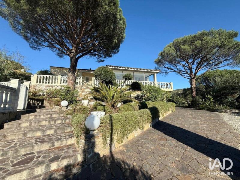 Maison - 138 m² - 6 pièces