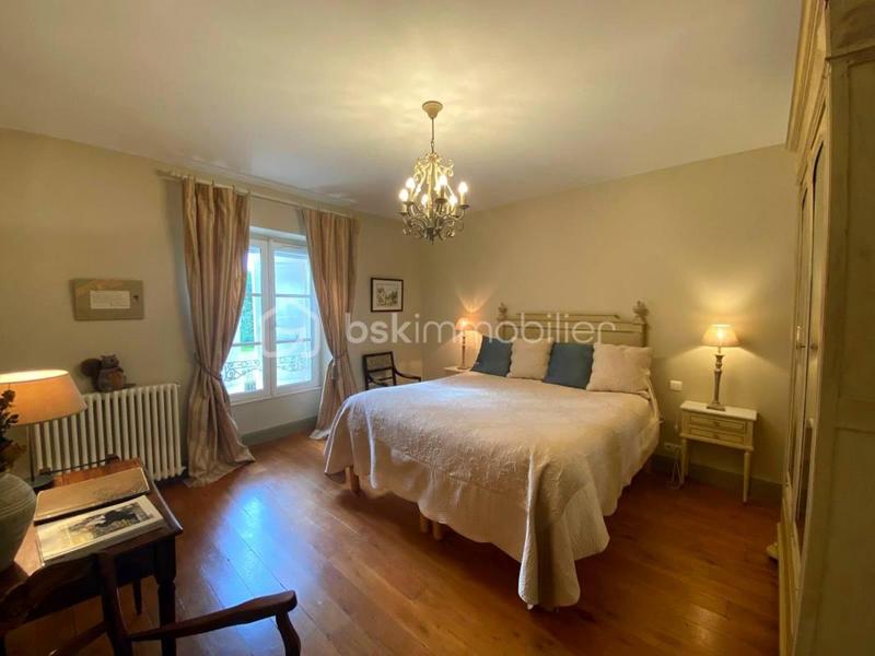 Château - 520 m² - 18 pièces