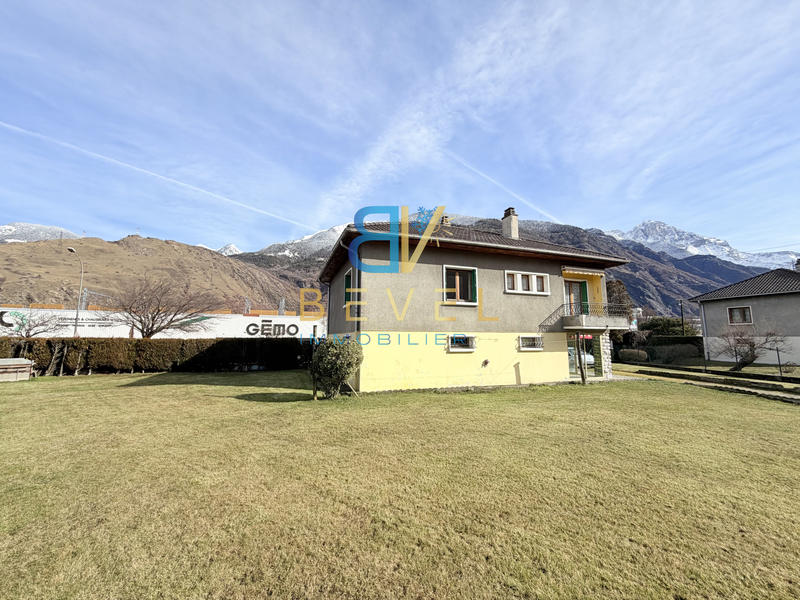 Maison - 159 m² - 5 pièces