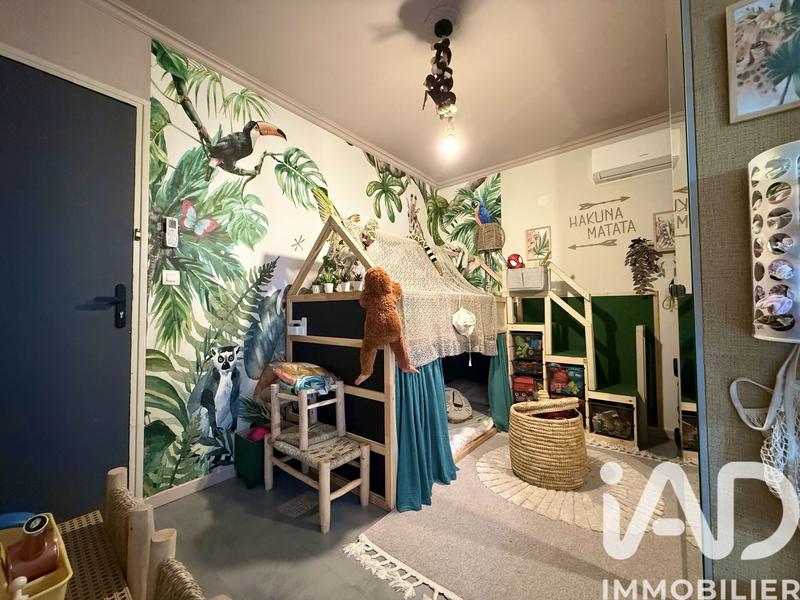 Maison - 208 m² - 7 pièces