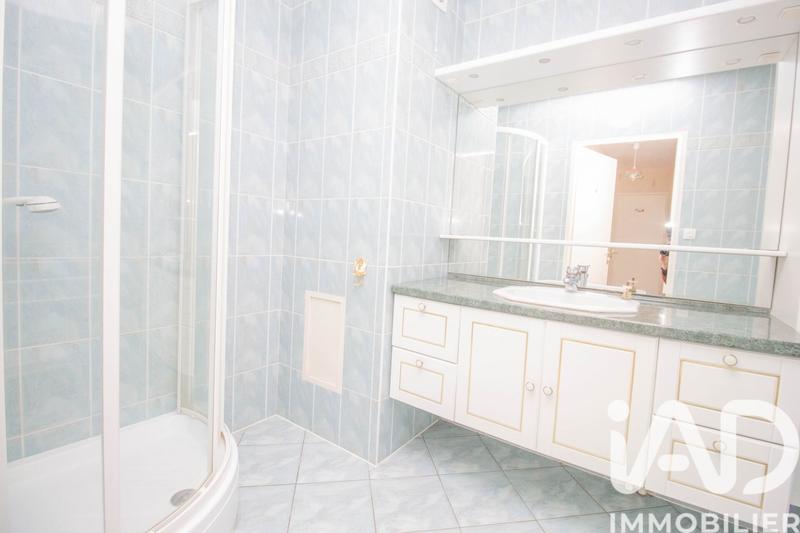 Appartement - 75 m² - 4 pièces