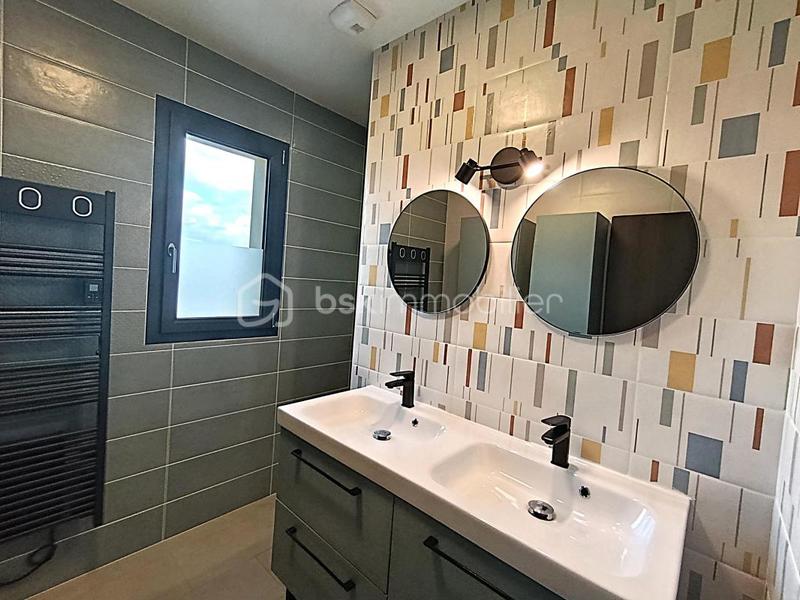 Maison - 159 m² - 7 pièces