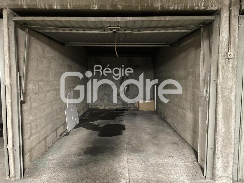 Garage - 12 m²