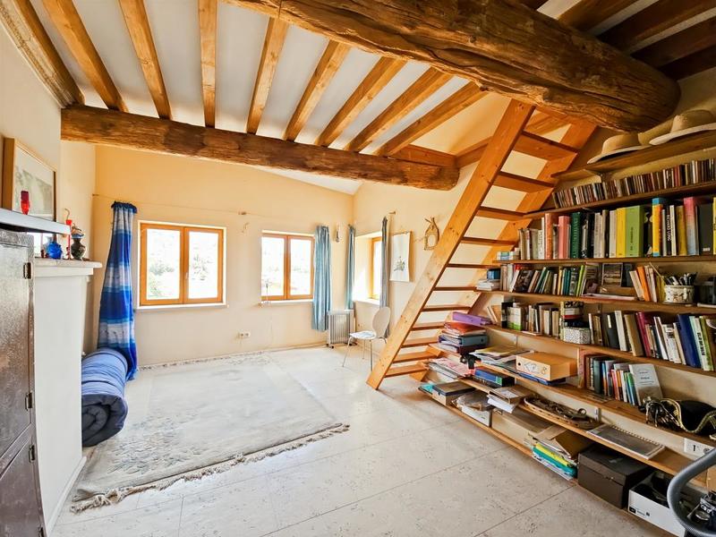 Demeure - 486 m² - 12 pièces