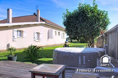 Maison - 159 m² - 6 pièces