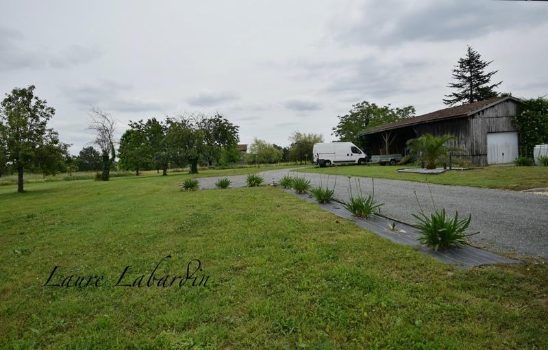 Maison - 300 m² - 9 pièces