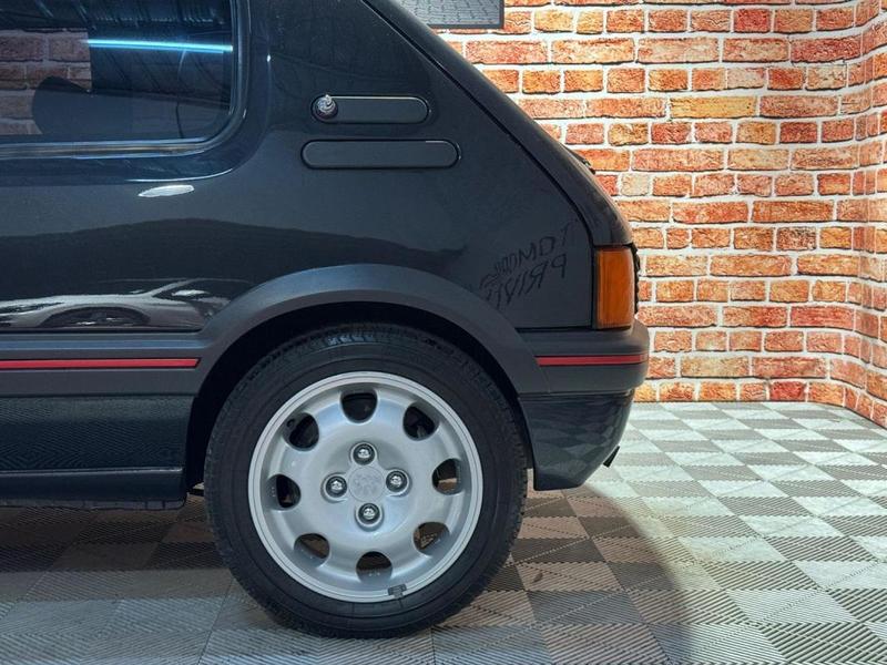 Peugeot 205 Gti 1,9 l blindée ex Bernard Arnault