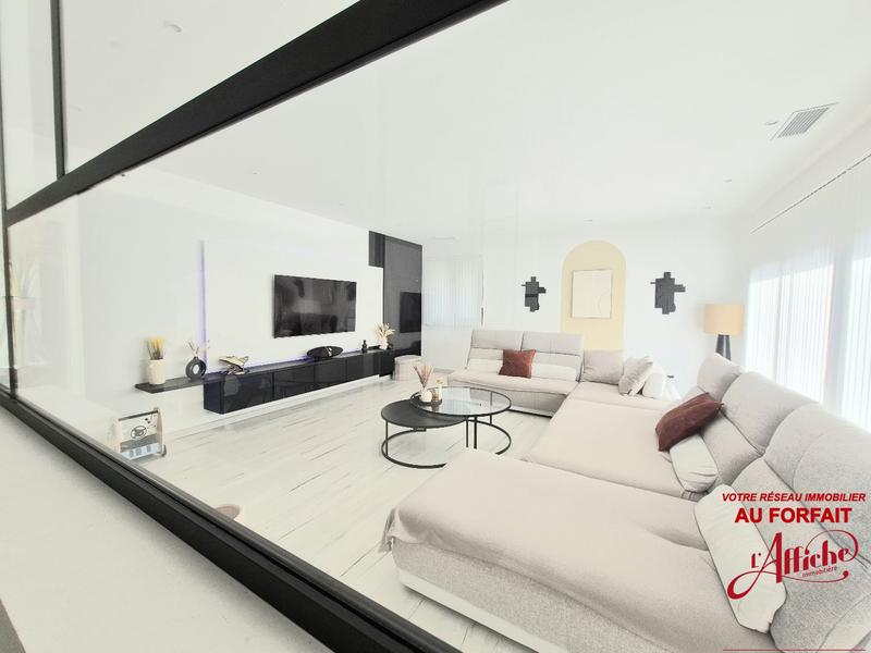 Maison - 170 m² - 5 pièces