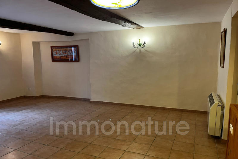 Maison - 202 m² - 3 pièces