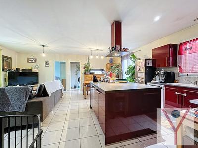 Maison - 82 m² - 4 pièces