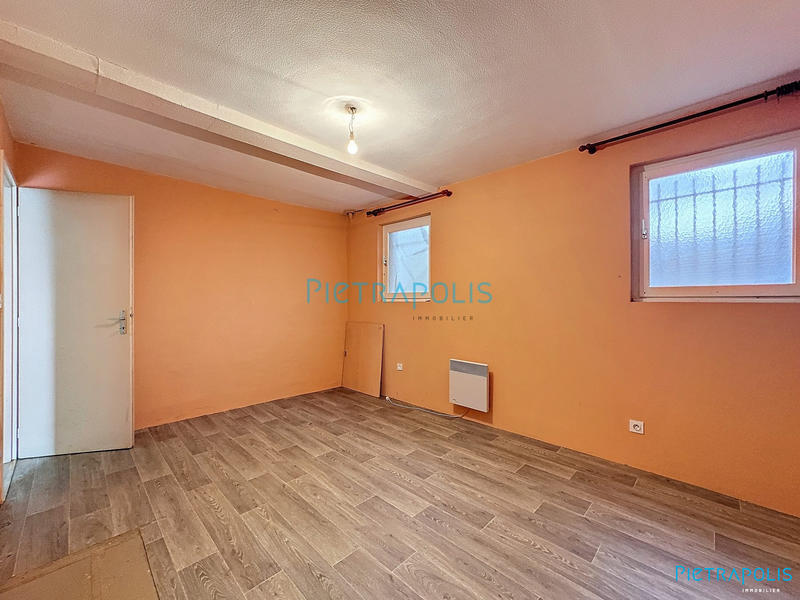 Appartement - 100 m² - 3 pièces