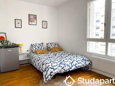 Chambre - 67 m² - 1 pièce