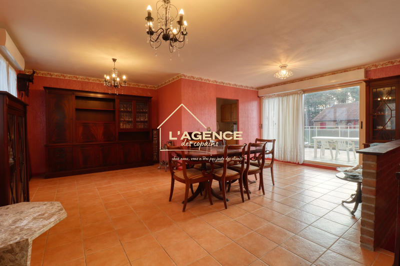 Maison - 186 m² - 6 pièces