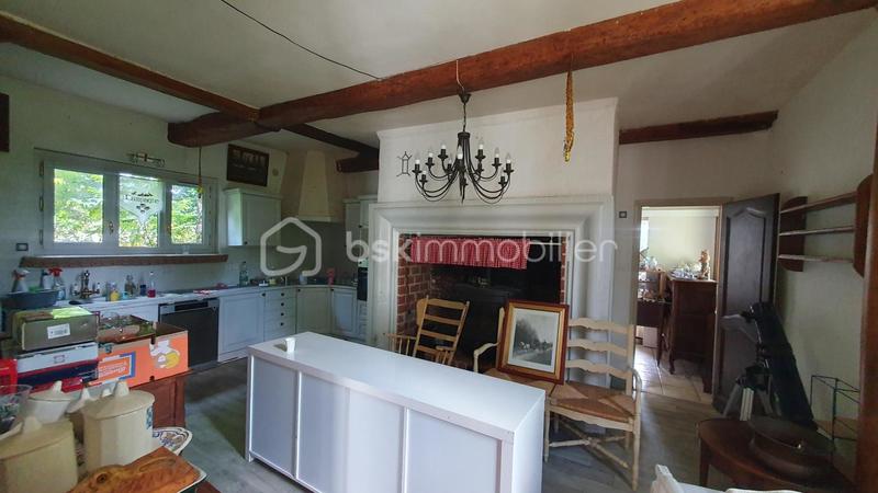 Demeure - 326 m² - 11 pièces