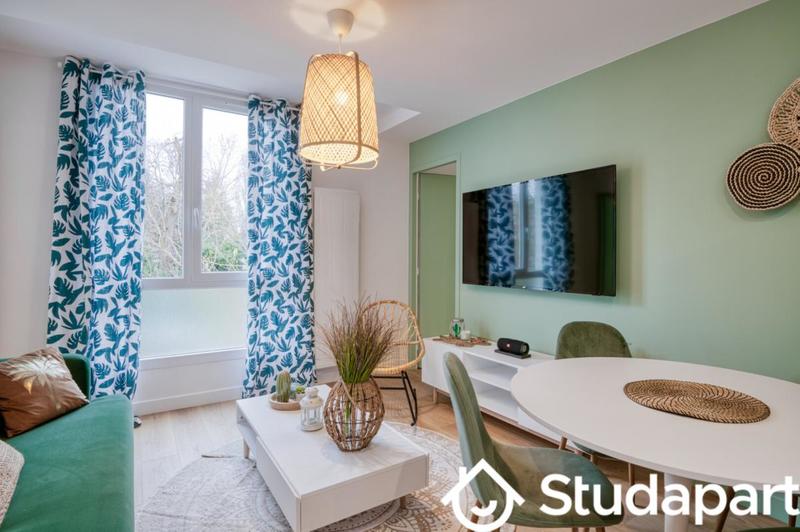 Chambre - 10 m² - 1 pièce