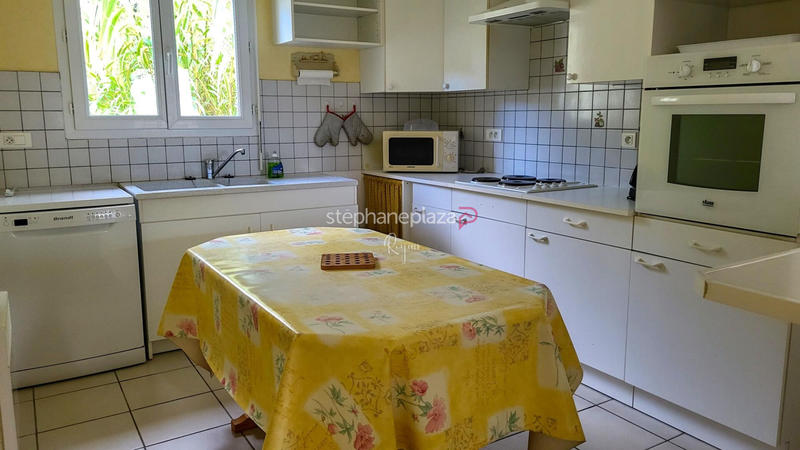 Maison - 92 m² - 4 pièces