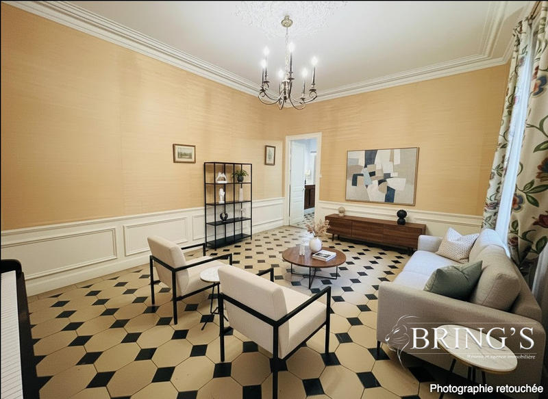 Maison ancienne - 259 m² - 8 pièces