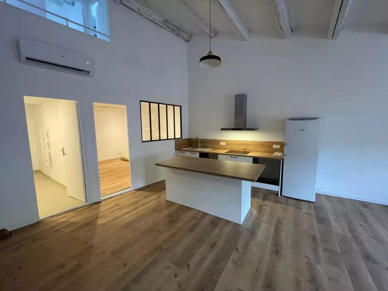 Appartement - 85 m² - 4 pièces