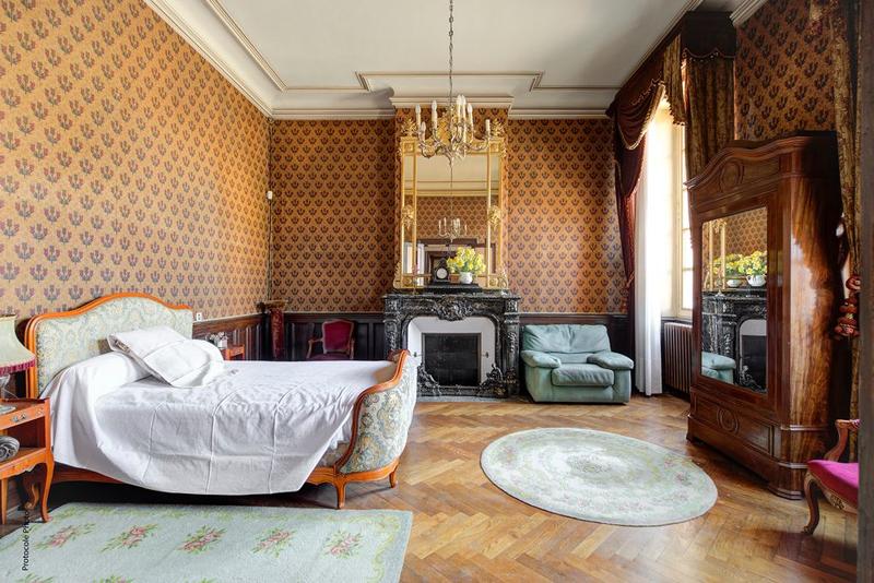 Maison de maîtres - 460 m² - 13 pièces