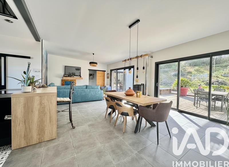 Maison - 160 m² - 5 pièces