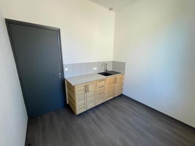 Bureau - 84 m² - 4 pièces