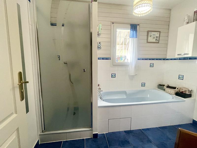 Maison contemporaine - 90 m² - 4 pièces