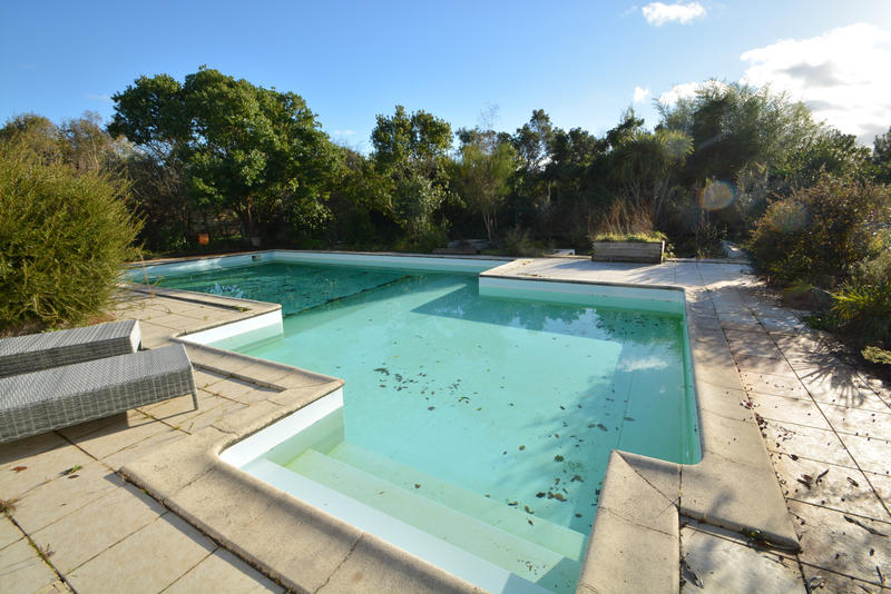 Maison - 234 m² - 10 pièces