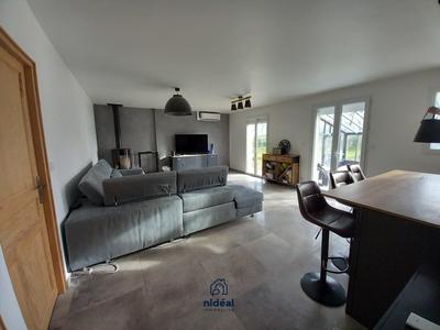 Maison traditionnelle - 96 m² - 4 pièces