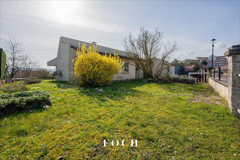 Maison - 121 m² - 6 pièces