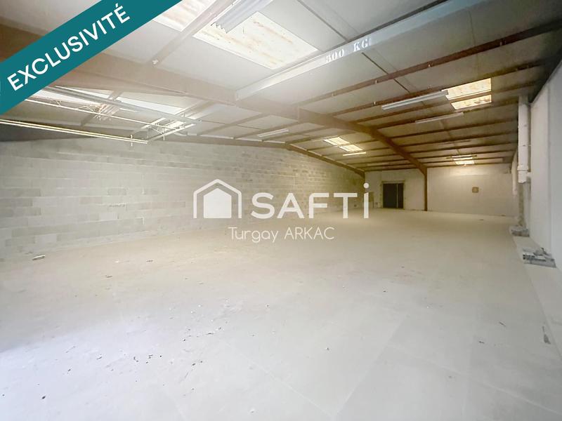 Local commercial - 220 m² - 1 pièce