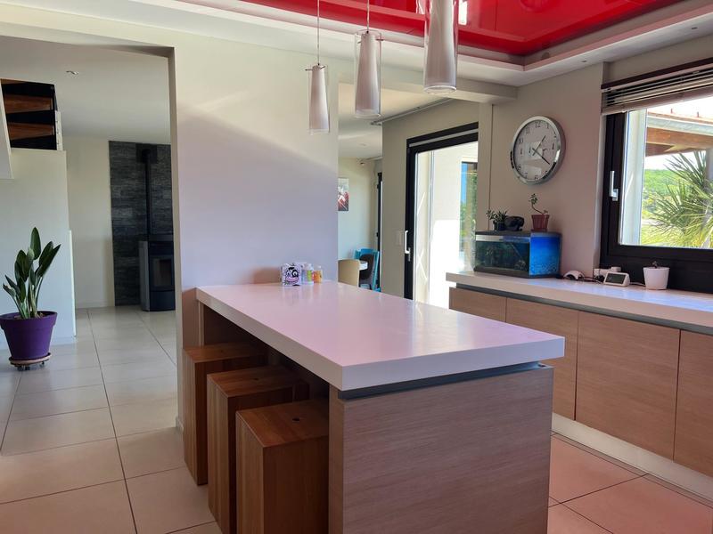 Maison - 190 m² - 7 pièces