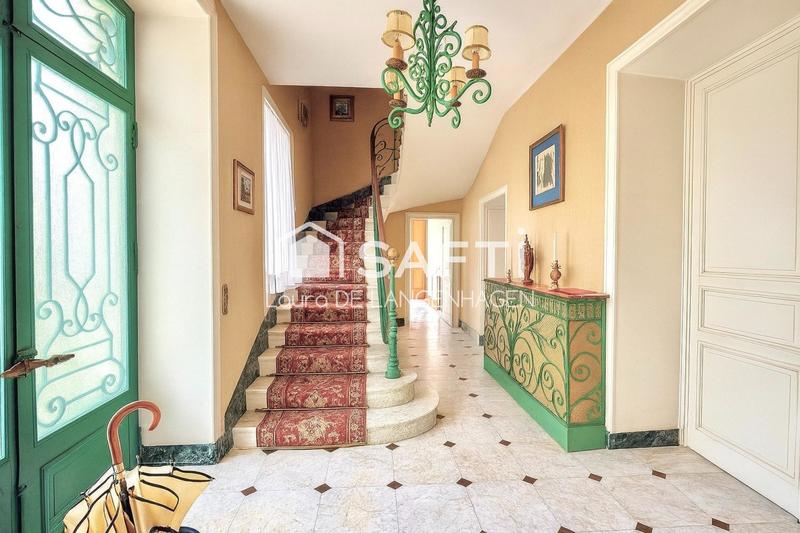 Maison de maîtres - 200 m² - 9 pièces