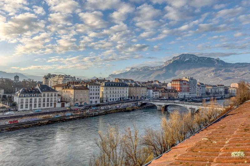 Duplex - 190 m² - 7 pièces