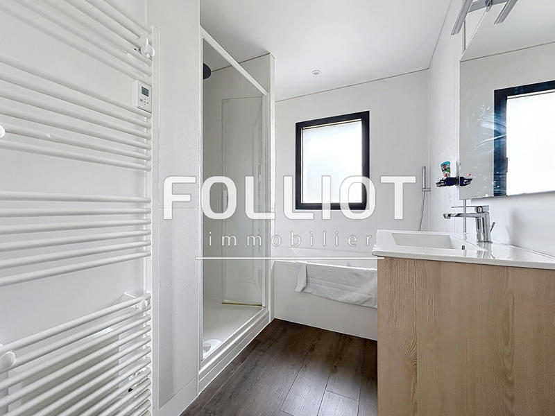 Maison - 138 m² - 7 pièces