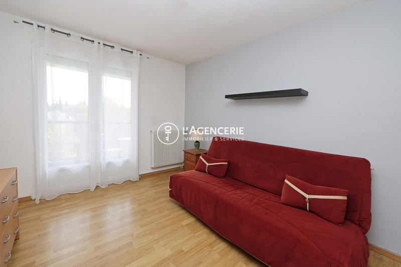 Appartement - 82 m² - 3 pièces