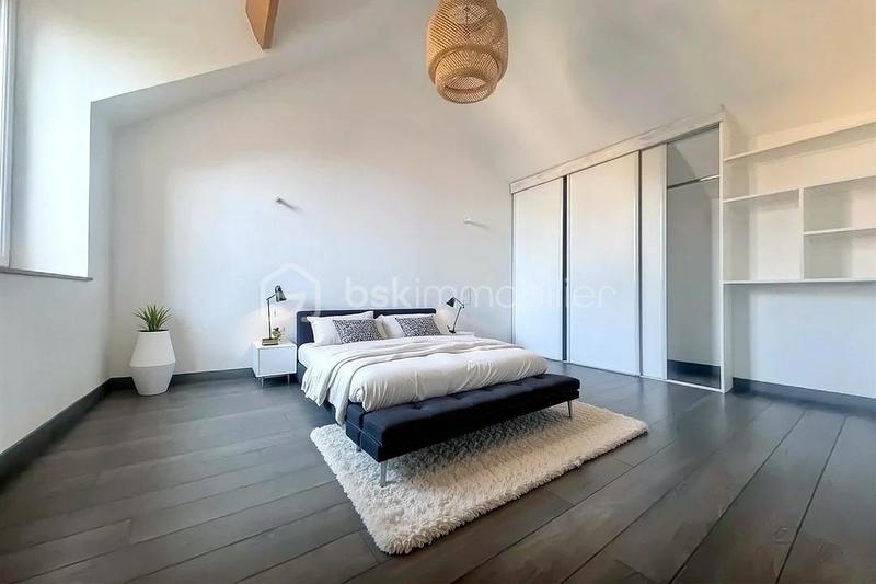 Maison en pierre - 106 m² - 5 pièces