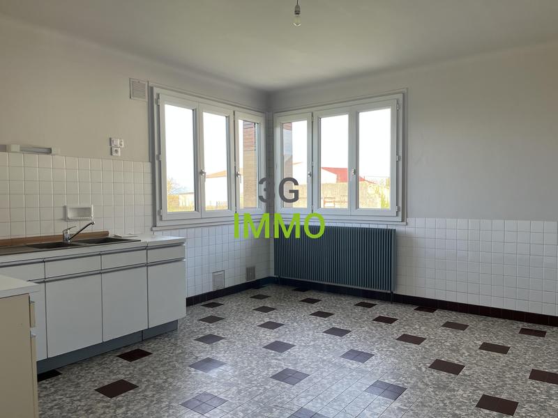 Maison traditionnelle - 111 m² - 5 pièces