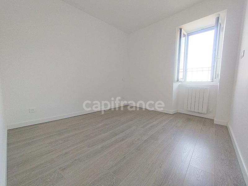Appartement - 81 m² - 4 pièces