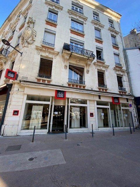 Local commercial - 77 m²