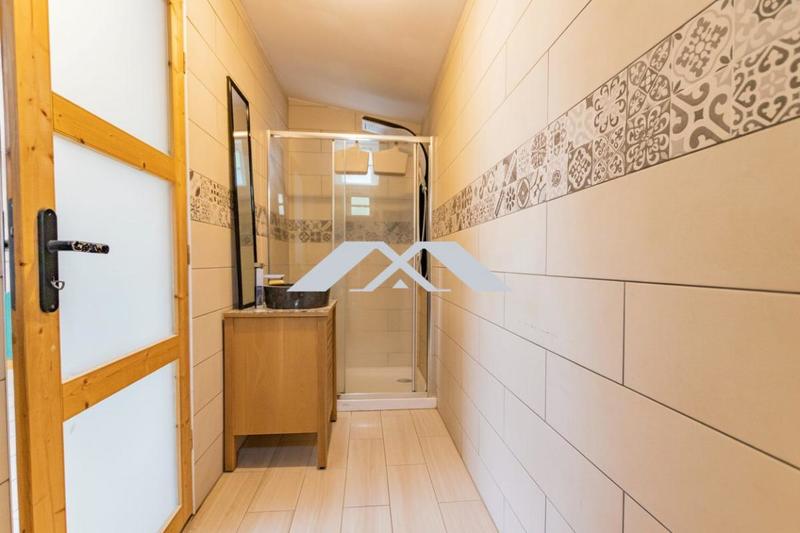 Studio - 30 m² - 1 pièce