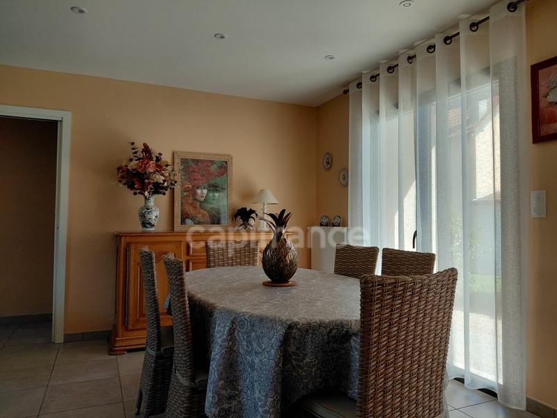 Maison - 105 m² - 6 pièces