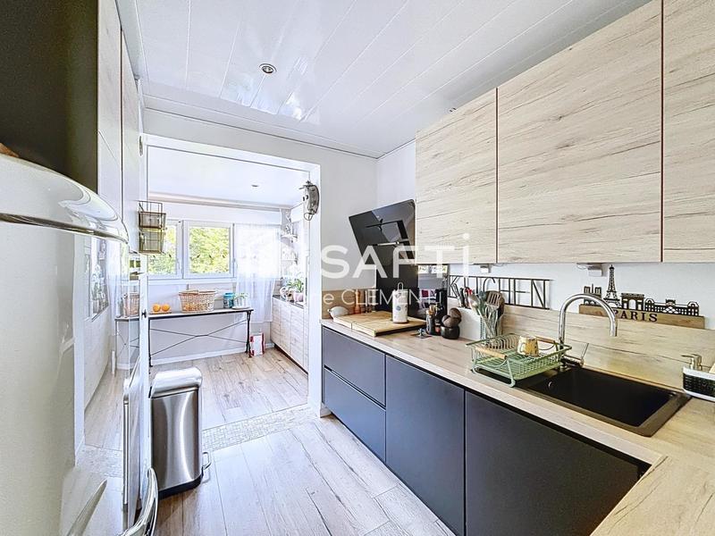 Maison - 93 m² - 5 pièces