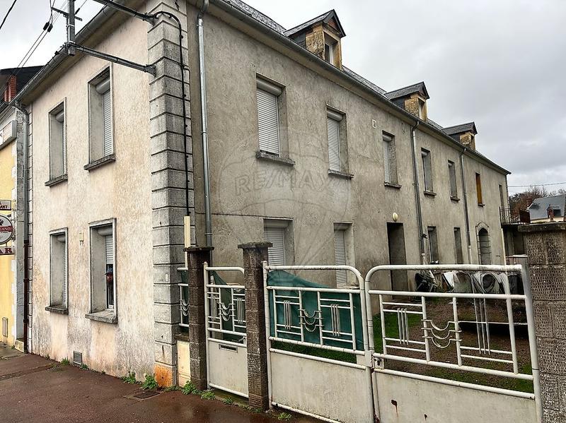 Immeuble - 200 m² - 10 pièces