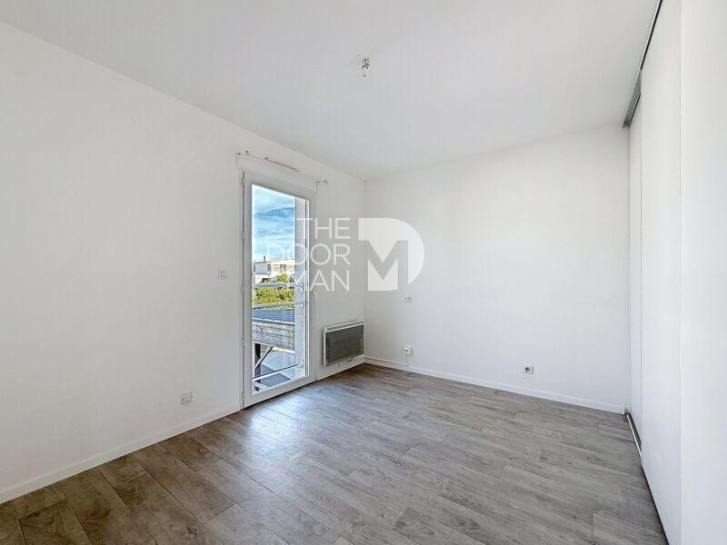 Maison - 99 m² - 4 pièces